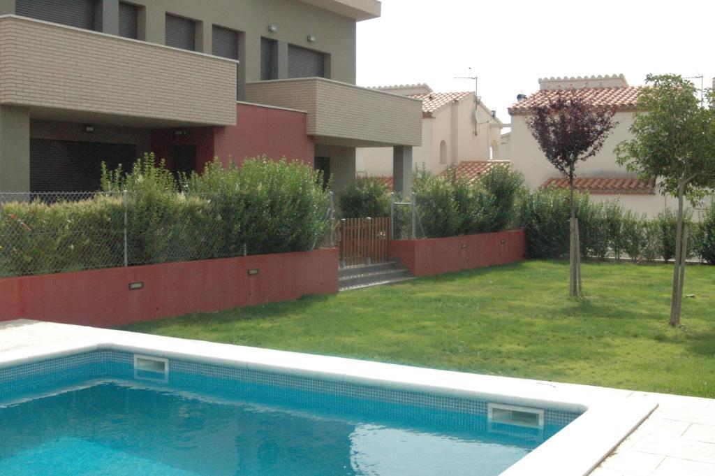 Rentalmar Romani Adosados Miami Playa Bagian luar foto