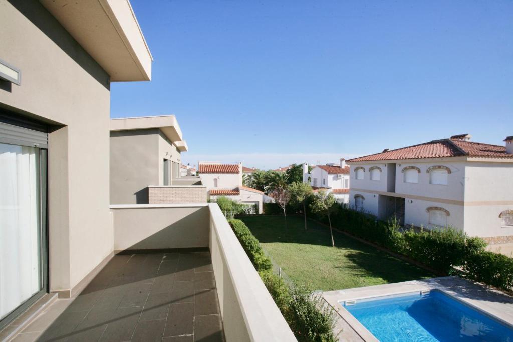 Rentalmar Romani Adosados Miami Playa Bagian luar foto